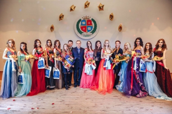 «Міс ЧНУ-2017» - Віра Свіргун