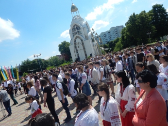 ННІ ІОТ долучилися до флешмобу присвяченому Дню вишиванки