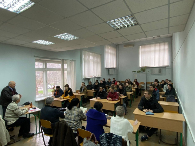 Літературна зустріч студентів ННІ ІНФОТЕХ із черкаськими письменниками